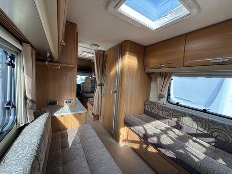 Swift Sundance 630 L 6 berth 14