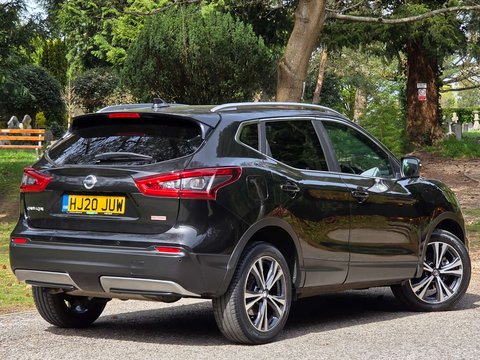 Nissan Qashqai 1.3 Qashqai N-Connecta DiG-T Semi-Auto 5dr 56