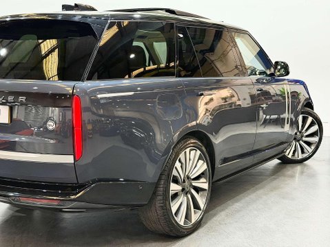 Land Rover Range Rover 4.4 P530 V8 SV SUV 5dr Petrol Auto 4WD Euro 6 (s/s) (LWB) (530 ps) 65