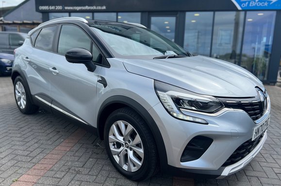 Renault Captur ICONIC 1.0 TCE 5