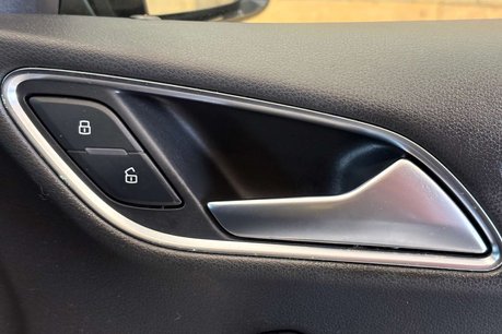 Audi Q3 2.0 TFSI S line SUV 5dr Petrol S Tronic quattro Euro 5 (s/s) (170 ps) 42