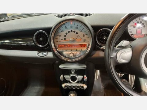 Mini Convertible 1.6 Cooper S Steptronic Euro 4 2dr 10