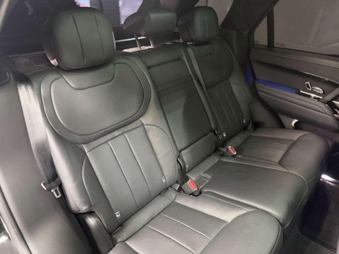 Land Rover Range Rover Sport 3.0 P400 MHEV Autobiography SUV 5dr Petrol Auto 4WD Euro 6 (s/s) (400 ps) 46