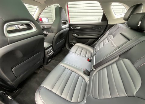 MG HS 1.5 T-GDI PHEV EXCLUSIVE 17