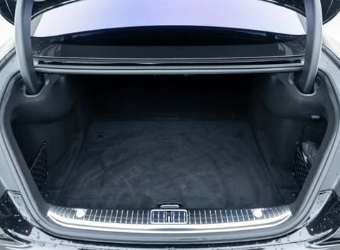 Mercedes-Benz AMG S63 Coupe Premium 36