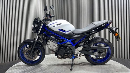 Suzuki SV650 2020 ONLY 8K SERVICED LONG MOT WARRANTY A2 NAKED BIKE 4