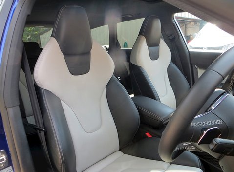 Audi RS6 Avant Plus 11