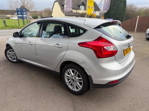Ford Focus 1.6 TDCi Titanium Euro 5 (s/s) 5dr 8