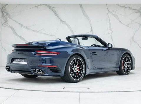 Porsche 911 Turbo Cabriolet (991.2) 3