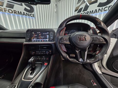 Nissan GT-R 3.8 V6 Recaro Coupe 2dr Petrol Auto 4WD Euro 6 (570 ps) 8