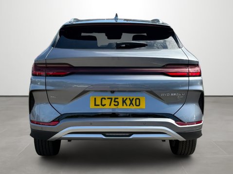 BYD Seal U 1.5 DM-i PHEV AWD Design Auto 8