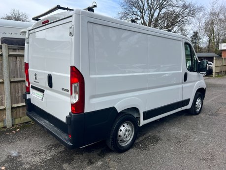 Peugeot Boxer 2.2 BLUEHDI 333 L1H1 PROFESSIONAL VAN 4