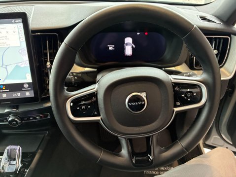 Volvo XC60 2.0 B5 MHEV Plus Black Edition Auto AWD Euro 6 (s/s) 5dr 23
