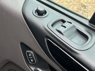 Ford Transit Custom 300 LIMITED P/V ECOBLUE 32