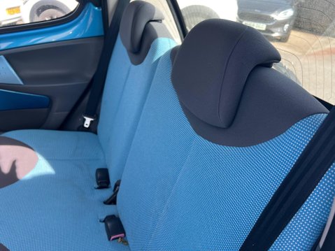 Peugeot 107 1.0 12V Urban Move Euro 4 5dr 15