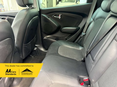 Hyundai ix35 2.0 ix35 Premium 4WD CRDi 134 4WD 5dr 37