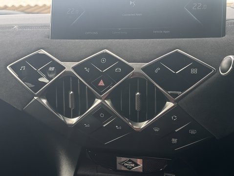 DS 3 E-TENSE 50kWh Performance Line + Crossback 5dr Electric Auto (136 ps) 26
