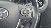 Toyota Auris 1.8 VVT-h Business Edition Hatchback 5dr Petrol Hybrid CVT Euro 6 (s/s) (Sa 15
