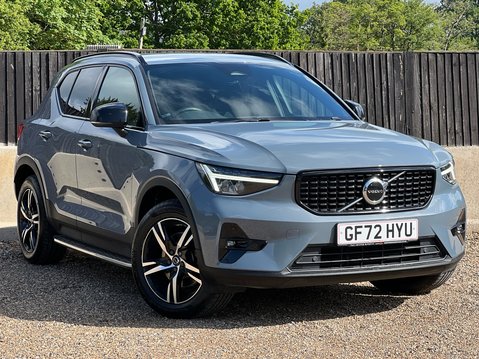 Volvo XC40 B4 PLUS AWD MHEV 1