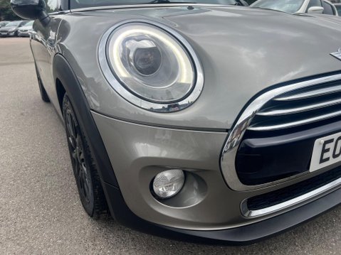 Mini Hatch 1.5 Cooper Euro 6 (s/s) 3dr 13