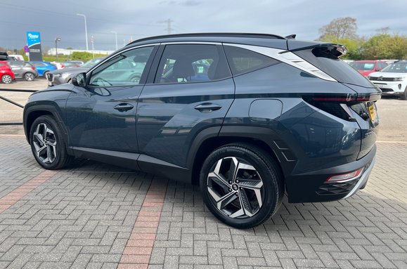 Hyundai TUCSON 1.6h T-GDI ULTIMATE AUTO PETROL HYBRID 13