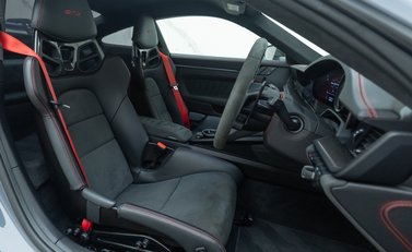 Porsche 911 GT3 (992) 14