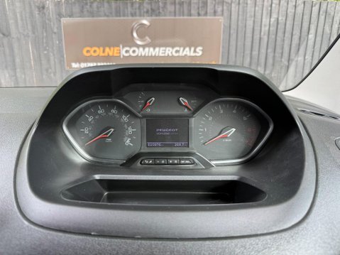 Peugeot Partner BLUEHDI PROFESSIONAL PREMIUM PLUS L1 22