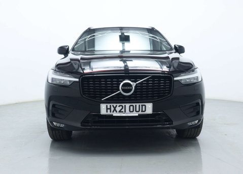 Volvo XC60 2.0 B5 MHEV R-Design SUV 5dr Petrol Hybrid Auto Euro 6 (s/s) (250 ps) 5