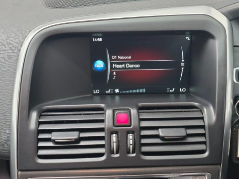 Volvo XC60 2.0 D4 SE Lux Nav Geartronic Euro 6 (s/s) 5dr 27