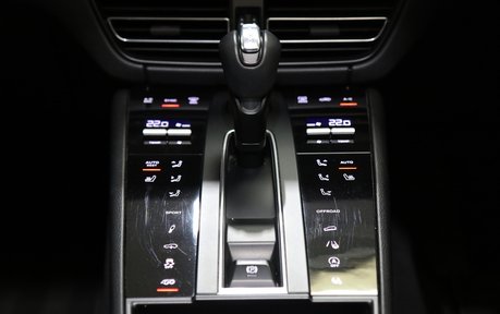 Porsche Macan GTS PDK - Panoramic Roof, Air Suspension, BOSE 25