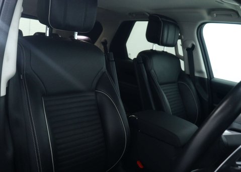 Land Rover Discovery 3.0 Discovery HSE D MHEV Auto 4WD 51