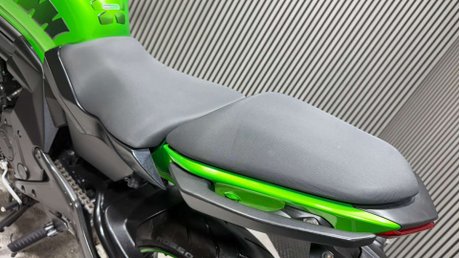 Kawasaki Er 2015 NAKED MODEL 20K, SERVICED, LONG MOT, WARRANTY 10