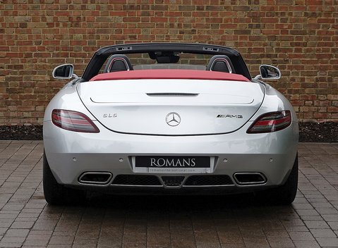 Mercedes-Benz SLS AMG Roadster 6