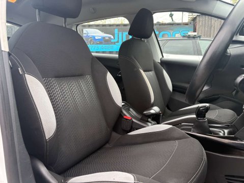 Peugeot 2008 1.2 VTi Access+ SUV 5dr Petrol Manual Euro 5 (82 ps) 26