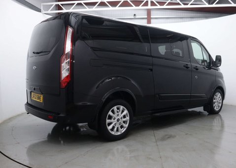 Ford Tourneo Custom 2.0 Tourneo Custom 320 Titanium EcoBlue Auto L2 4dr 10