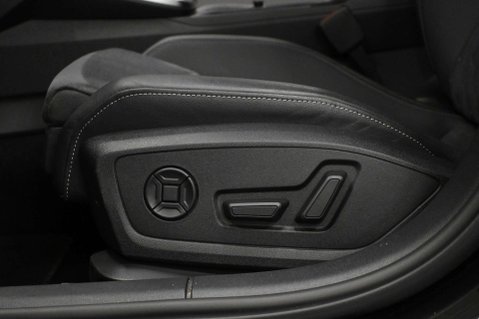 Audi A3 2.0 A3 Sportback 35 TDI S Line Edition 1 Semi-Auto 5dr 32