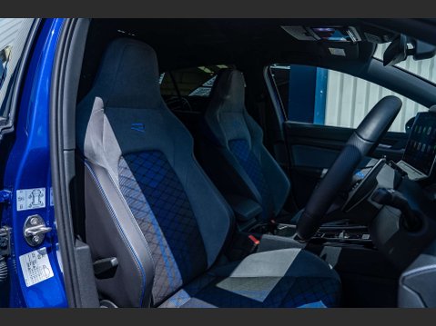 Volkswagen Golf 2.0 Golf R TSi 4Motion Semi-Auto 4WD 5dr 10