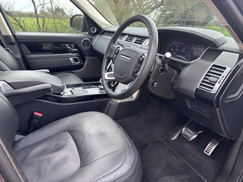Land Rover Range Rover WESTMINSTER BLACK MHEV 11