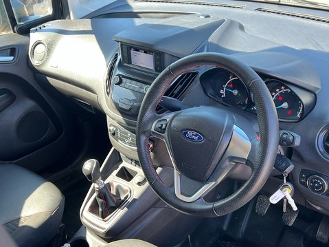Ford Transit Courier SPORT TDCI 10