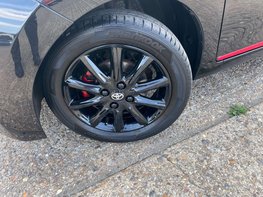 Toyota Aygo 1.0 Aygo X-Press VVT-i 5dr 3