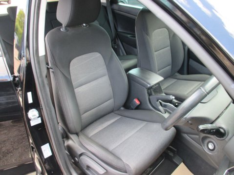 Hyundai TUCSON 1.6 GDi SE Nav Euro 6 (s/s) 5dr 23