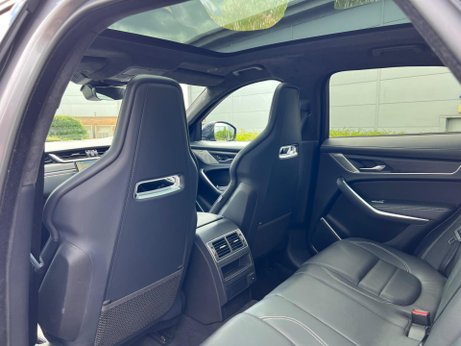 Jaguar F-Pace 2.0 D200 MHEV R-Dynamic HSE Auto AWD Euro 6 (s/s) 5dr 36