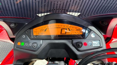 Honda CBR CBR 600 2011 ONLY 11K LONG MOT WARRANTY SUPER SPORT 600CC 28