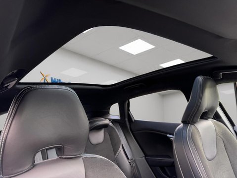 Volvo V40 2.0 D3 R-Design Nav Plus Euro 6 (s/s) 5dr 3