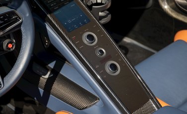 Porsche 918 Spyder Weissach 21