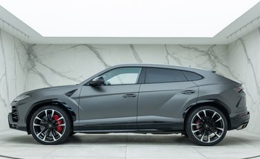 Lamborghini Urus 2