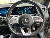 Mercedes-Benz GLB 2.0 GLB220d AMG Line (Premium) SUV 5dr Diesel 8G-DCT 4MATIC Euro 6 (190 ps) 24