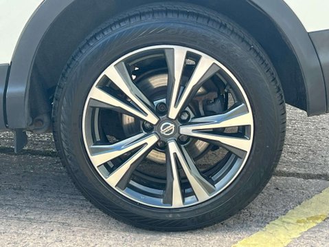 Nissan Qashqai 1.5 Qashqai N-Connecta dCi 5dr *NATIONAL DELIVERY* 29