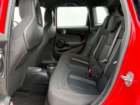 Mini Hatch 1.5 Cooper Auto 5dr 49