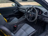 Porsche 718 Cayman GT4 RS 10